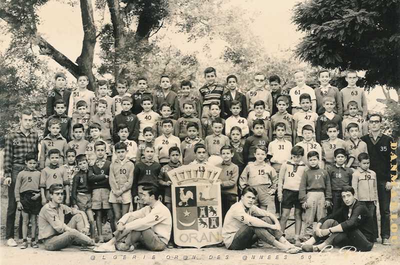 COLO LA PEYROUSE 1961 GARCONS.JPG